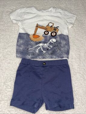 Petit Lem 2 Piece Shorts and Tee